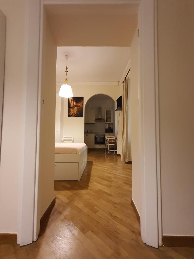 Casa Vacanza Colosseo Whole Holiday Home Apartment Da Pamino & Priscilla Рим Екстер'єр фото